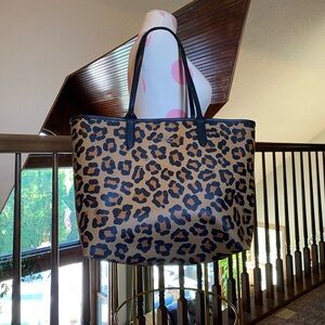 RARE Reversable Leapord Print Coach Tote